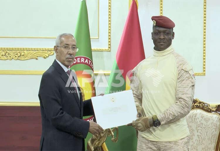 Burkina : Traoré reçoit le ministre mauritanien de la Défense